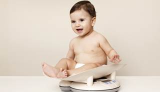 Children exposed to 4 courses of antibiotics by age 2 may be more likely to be obese by age 4. Children exposed to 4 courses of antibiotics by age 2 may be more likely to be obese by age 4.