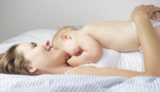 Kangaroo mother care decreased mortality among infants with low birth weight. Kangaroo mother care decreased mortality among infants with low birth weight.