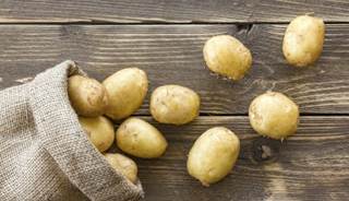 Three weekly servings of potatoes may raised people's risk for type 2 diabetes. Three weekly servings of potatoes may raised people's risk for type 2 diabetes.
