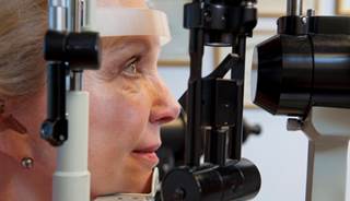 Patients and health care providers have markedly divergent perceptions of barriers to diabetic retinopathy screening. Patients and health care providers have markedly divergent perceptions of barriers to diabetic retinopathy screening.