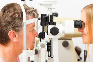 Aflibercept, bevacizumab, and ranibizumab were similarly effective in patients with better vision. Aflibercept, bevacizumab, and ranibizumab were similarly effective in patients with better vision.