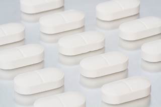 Vascular smooth muscle function improved, independent of HbA1c, by 3.3 percentage units over the 12 months intervention in the metformin group vs placebo. Vascular smooth muscle function improved, independent of HbA1c, by 3.3 percentage units over the 12 months intervention in the metformin group vs placebo.
