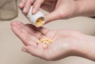 The results from this full 52-week study of dapagliflozin in T1D consist of a 24-week double-blind short-term period plus a 28-week extension period with blinded subjects and study sites. The results from this full 52-week study of dapagliflozin in T1D consist of a 24-week double-blind short-term period plus a 28-week extension period with blinded subjects and study sites.