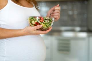 Clinicians should be aware that even small improvements in dietary quality may be beneficial for glycemic control in gestational diabetes. Clinicians should be aware that even small improvements in dietary quality may be beneficial for glycemic control in gestational diabetes.